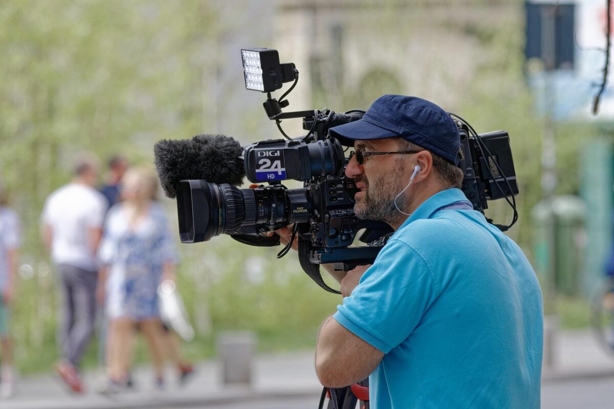 The Fourth Estate No Longer Guides The People